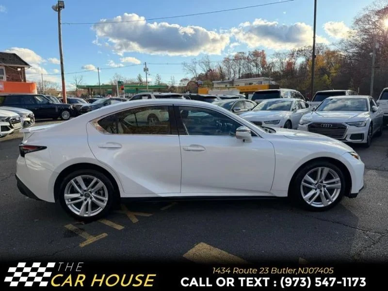 2021 Lexus IS 3rd Gen - Image 8 of 12