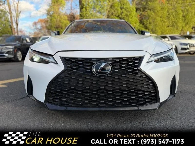 2021 Lexus IS 3rd Gen - Image 4 of 12
