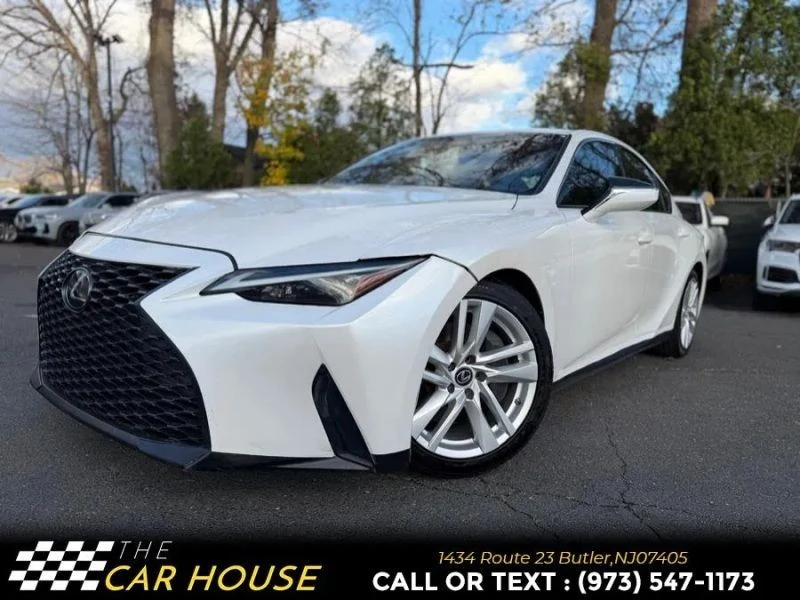 2021 Lexus IS 3rd Gen - Image 2 of 12