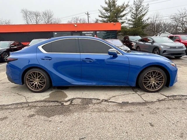 2021 Lexus IS 3rd Gen - Image 8 of 12