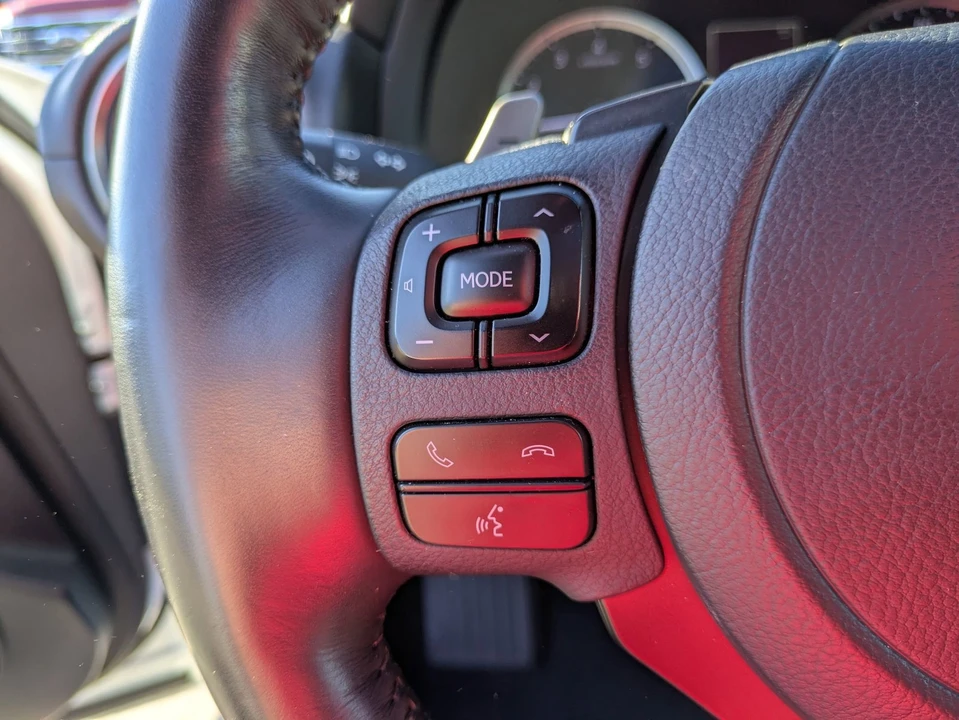 2021 Lexus IS 3rd Gen - Image 18 of 21