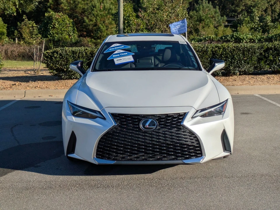 2021 Lexus IS 3rd Gen - Image 9 of 21