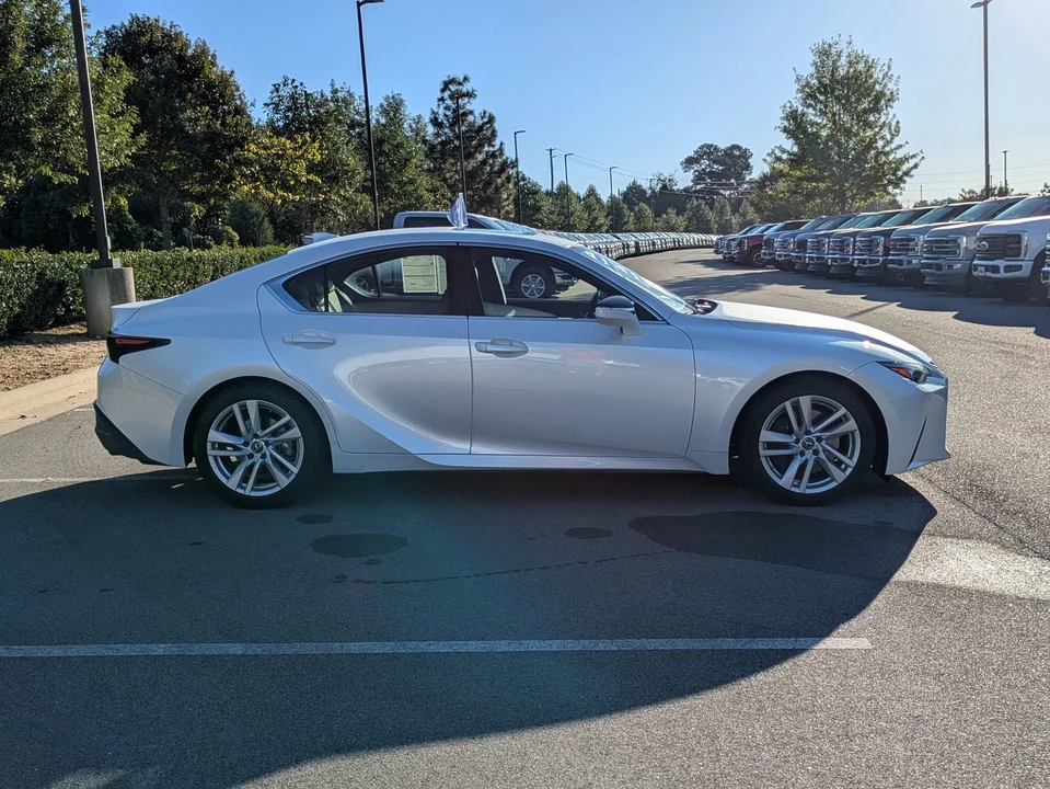 2021 Lexus IS 3rd Gen - Image 3 of 21