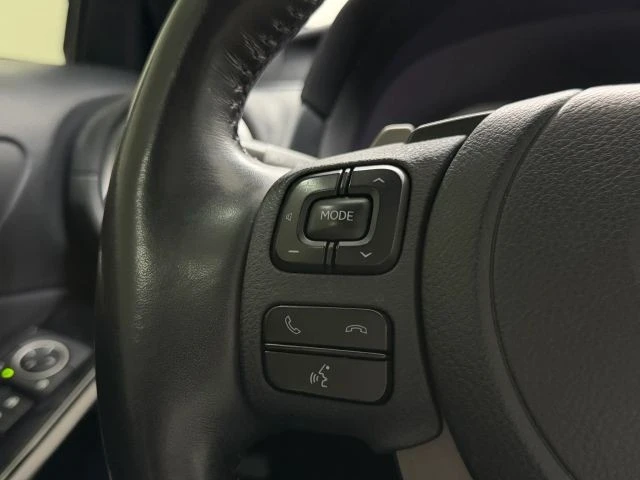 2021 Lexus IS 3rd Gen - Image 25 of 31