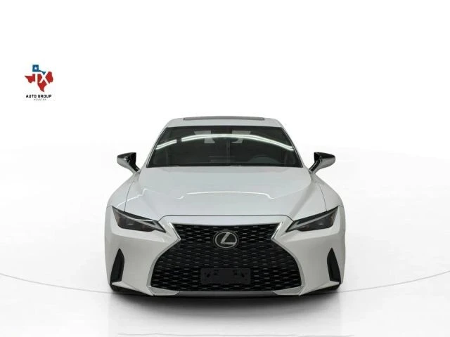 2021 Lexus IS 3rd Gen - Image 9 of 31