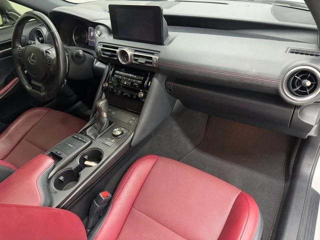 2021 Lexus IS 3rd Gen - Image 12 of 31