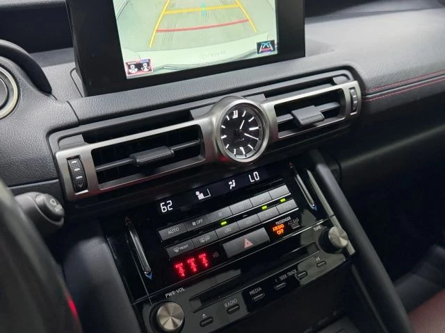 2021 Lexus IS 3rd Gen - Image 29 of 31