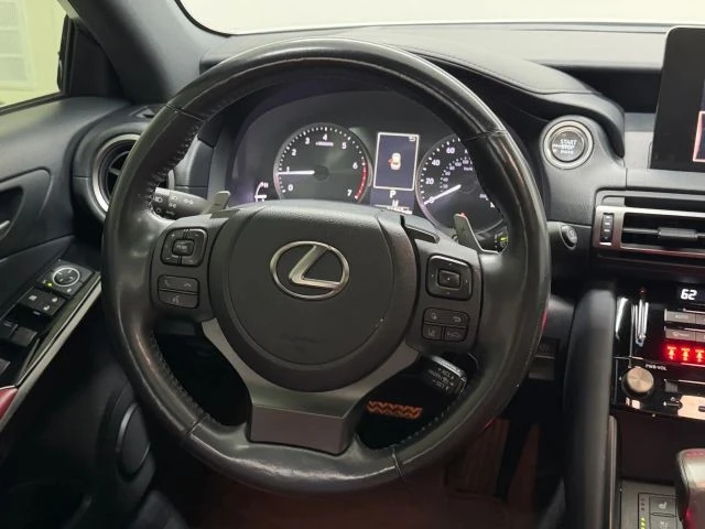 2021 Lexus IS 3rd Gen - Image 23 of 31