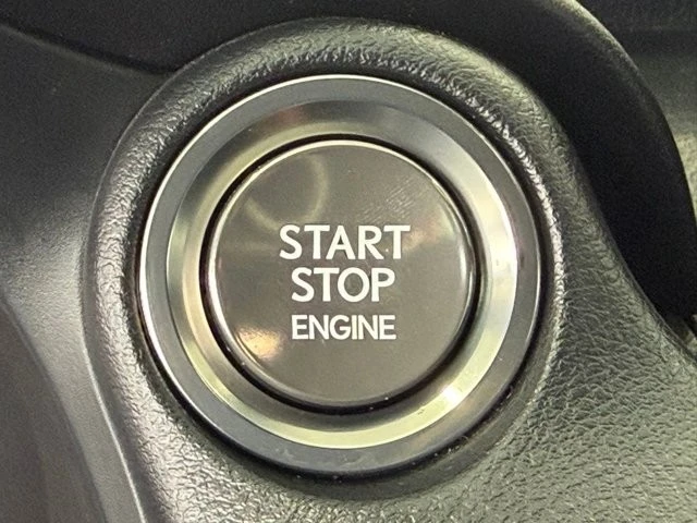 2021 Lexus IS 3rd Gen - Image 28 of 31