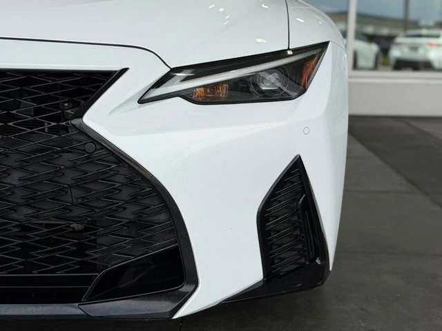 2021 Lexus IS 3rd Gen - Image 5 of 31