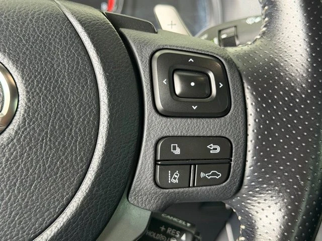 2021 Lexus IS 3rd Gen - Image 26 of 31
