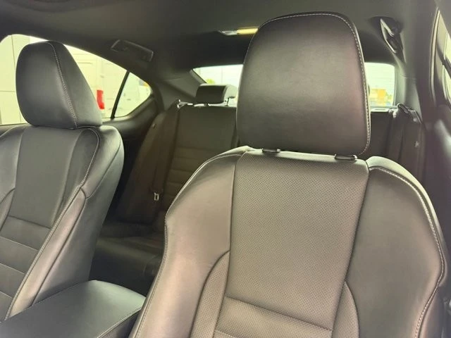 2021 Lexus IS 3rd Gen - Image 22 of 31