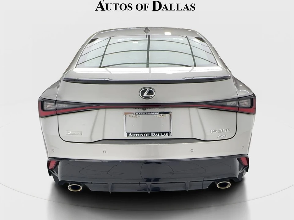 2021 Lexus IS 3rd Gen - Image 9 of 31