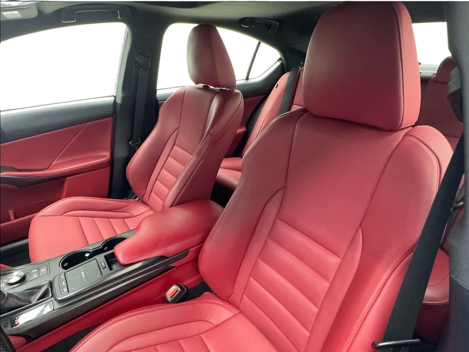 2021 Lexus IS 3rd Gen - Image 11 of 31