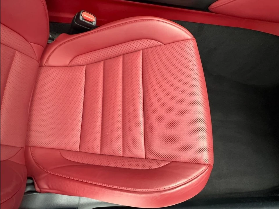 2021 Lexus IS 3rd Gen - Image 14 of 31