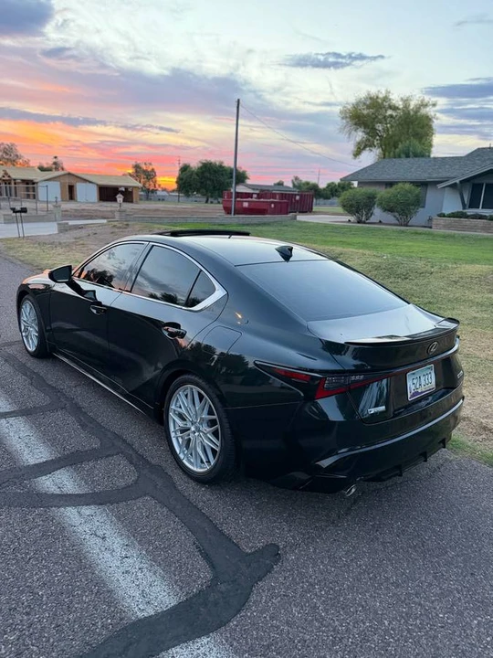2021 Lexus IS 3rd Gen - Image 6 of 12