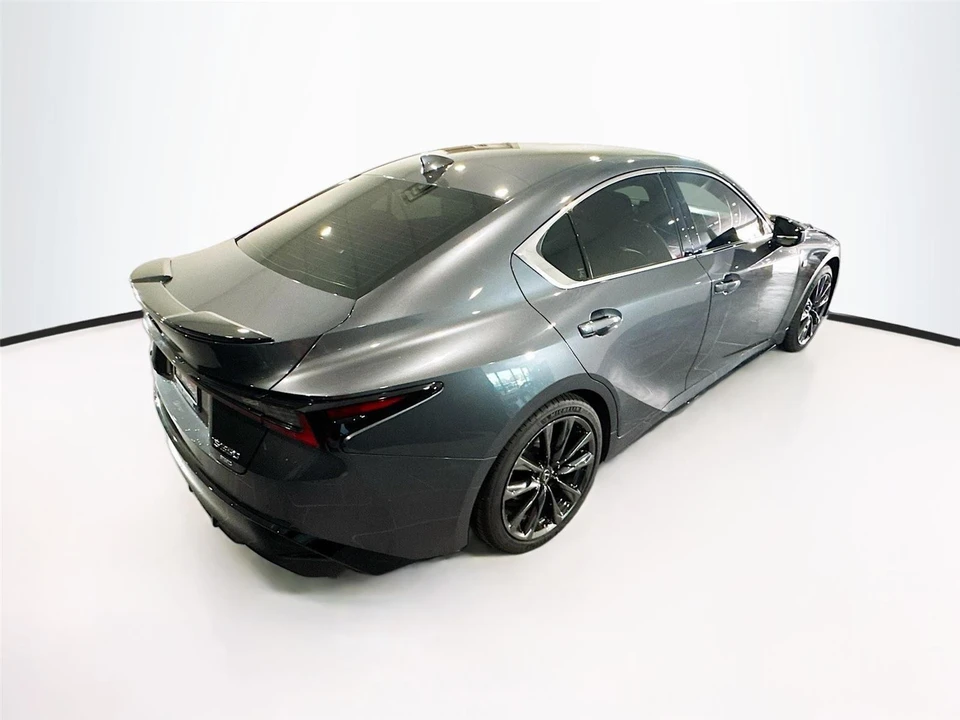 2021 Lexus IS 3rd Gen - Image 5 of 15