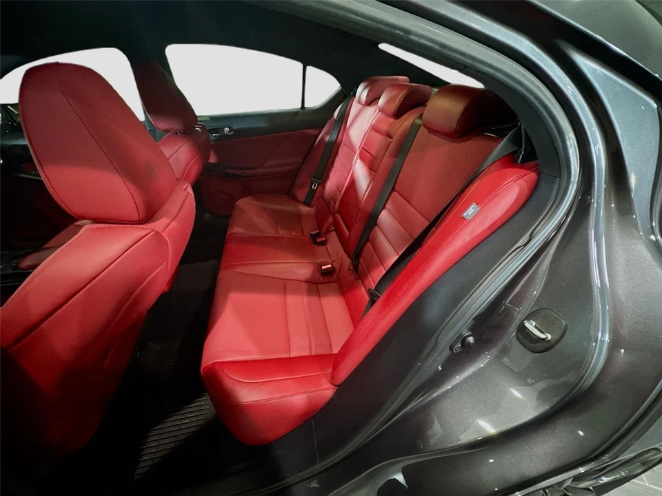 2021 Lexus IS 3rd Gen - Image 16 of 21