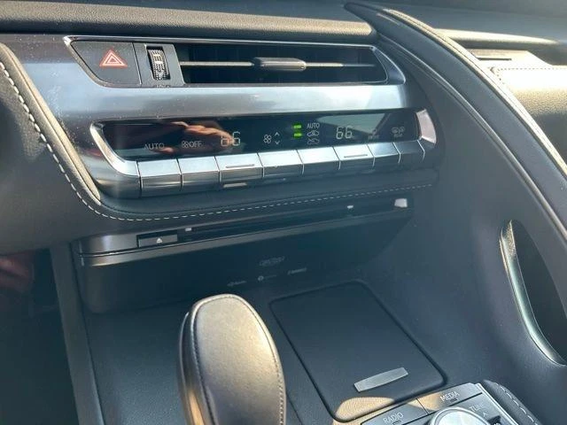 2021 Lexus LC - Image 9 of 13