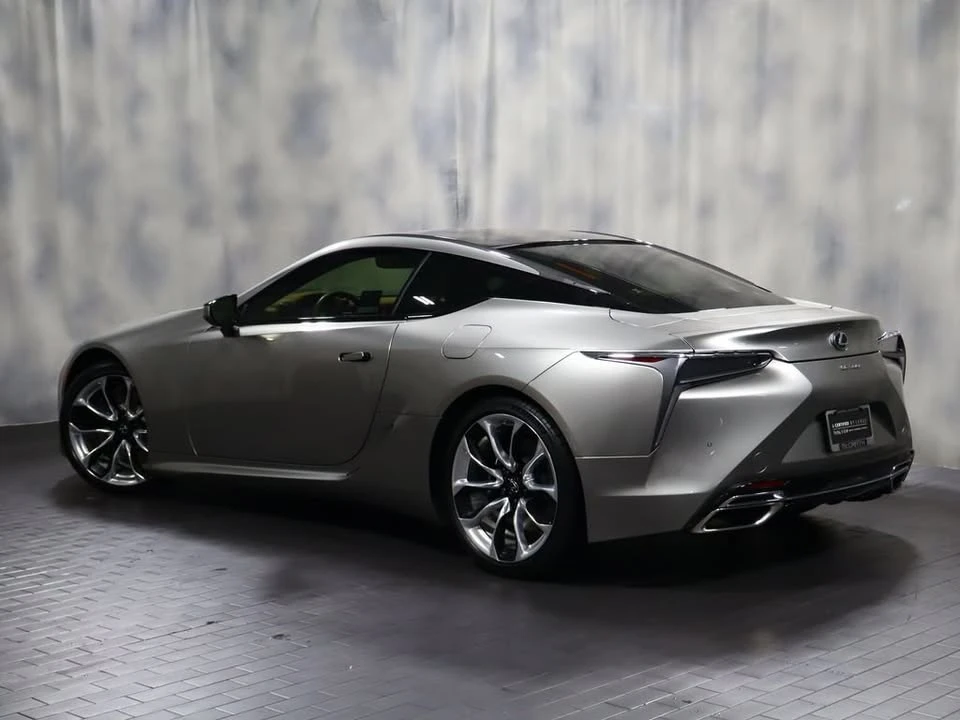 2021 Lexus LC - Image 13 of 20