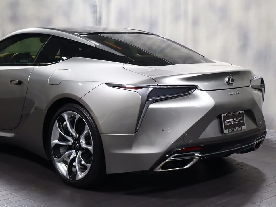 2021 Lexus LC - Image 14 of 20