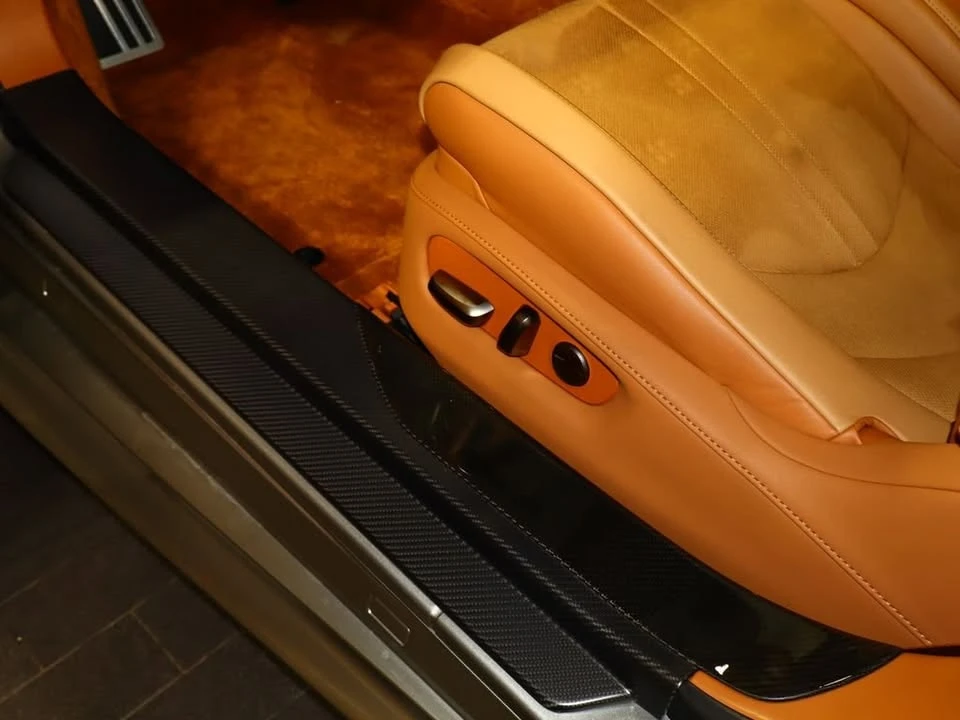 2021 Lexus LC - Image 19 of 20