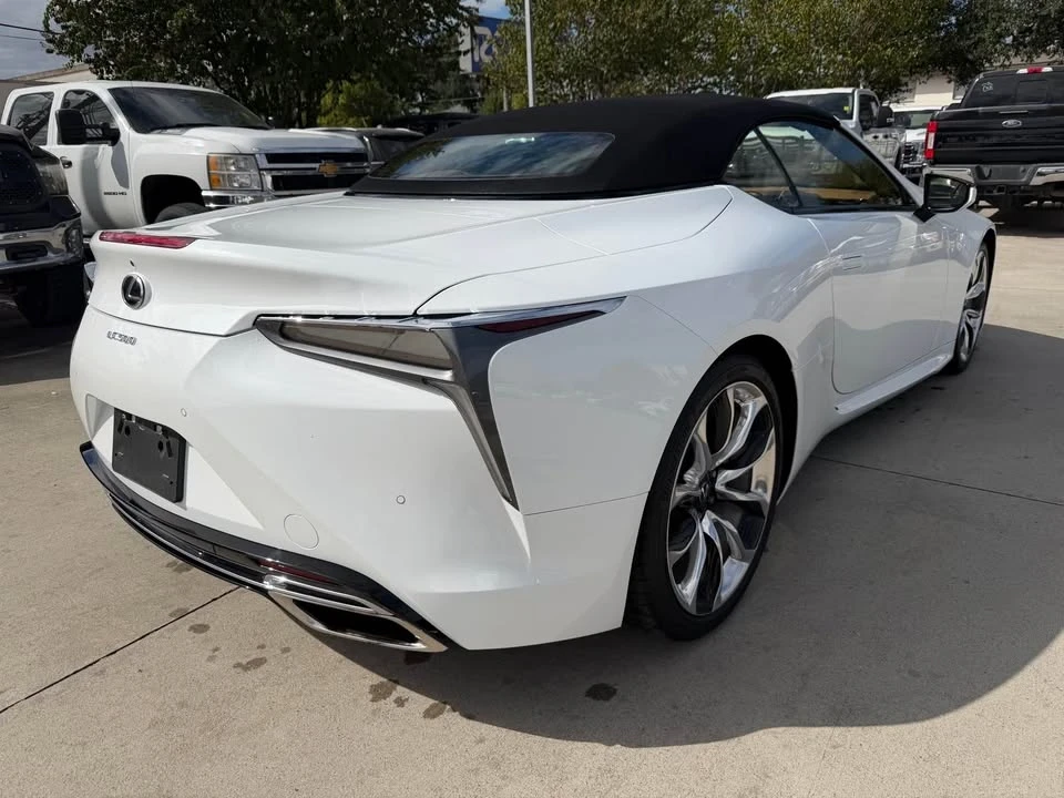 2021 Lexus LC - Image 4 of 17