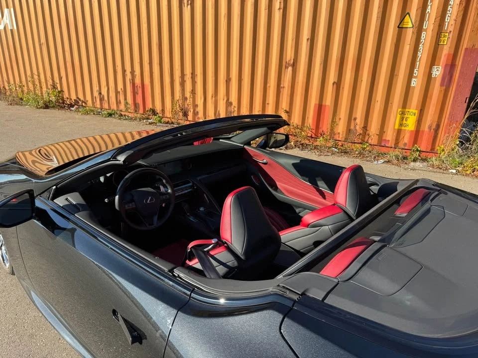 2021 Lexus LC - Image 15 of 19
