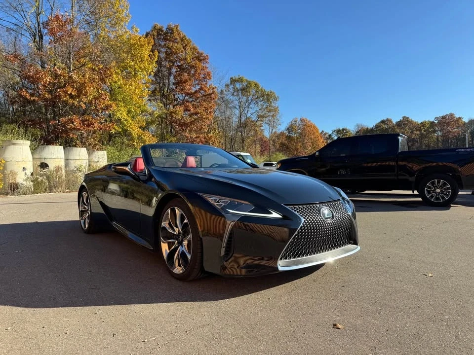 2021 Lexus LC - Image 13 of 19