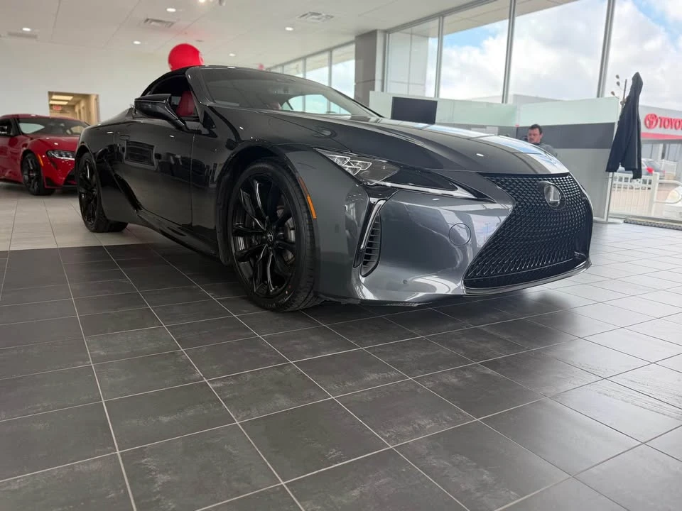 2021 Lexus LC - Image 2 of 10