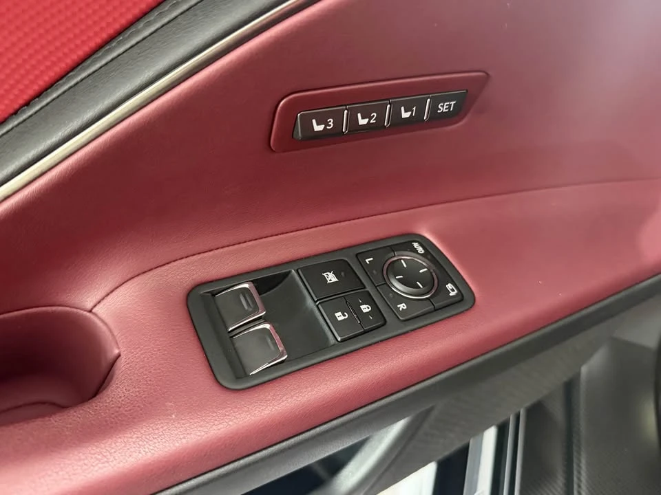 2021 Lexus LC - Image 10 of 10