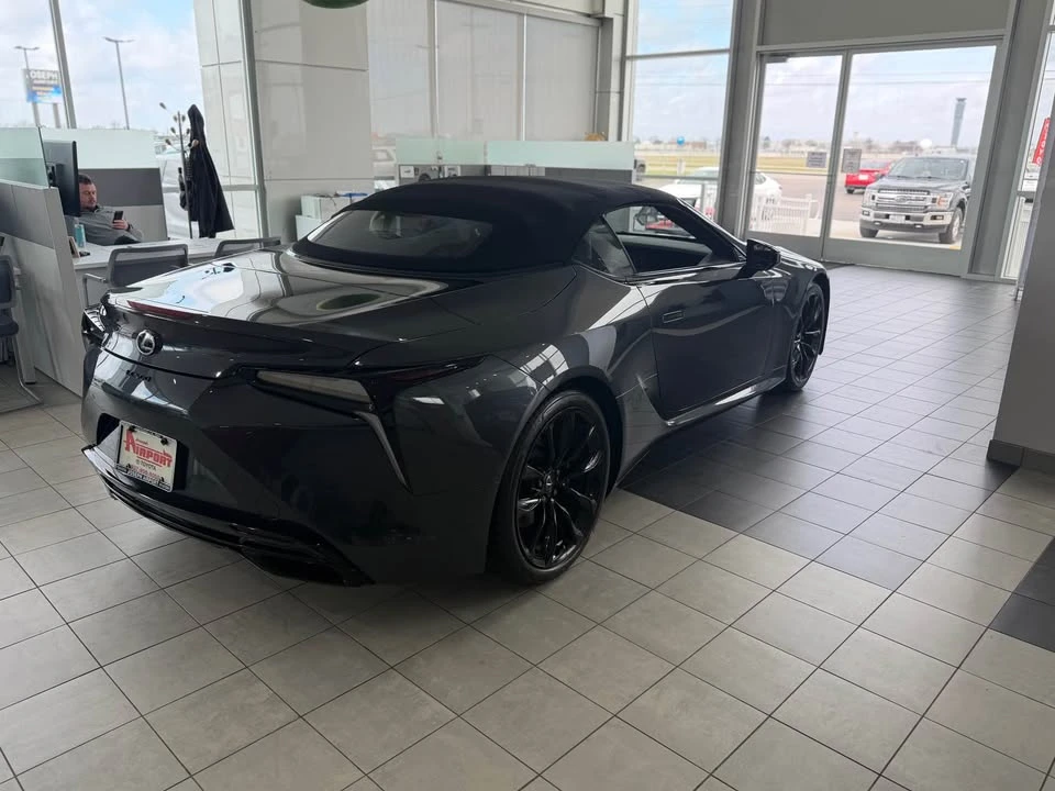 2021 Lexus LC - Image 5 of 10