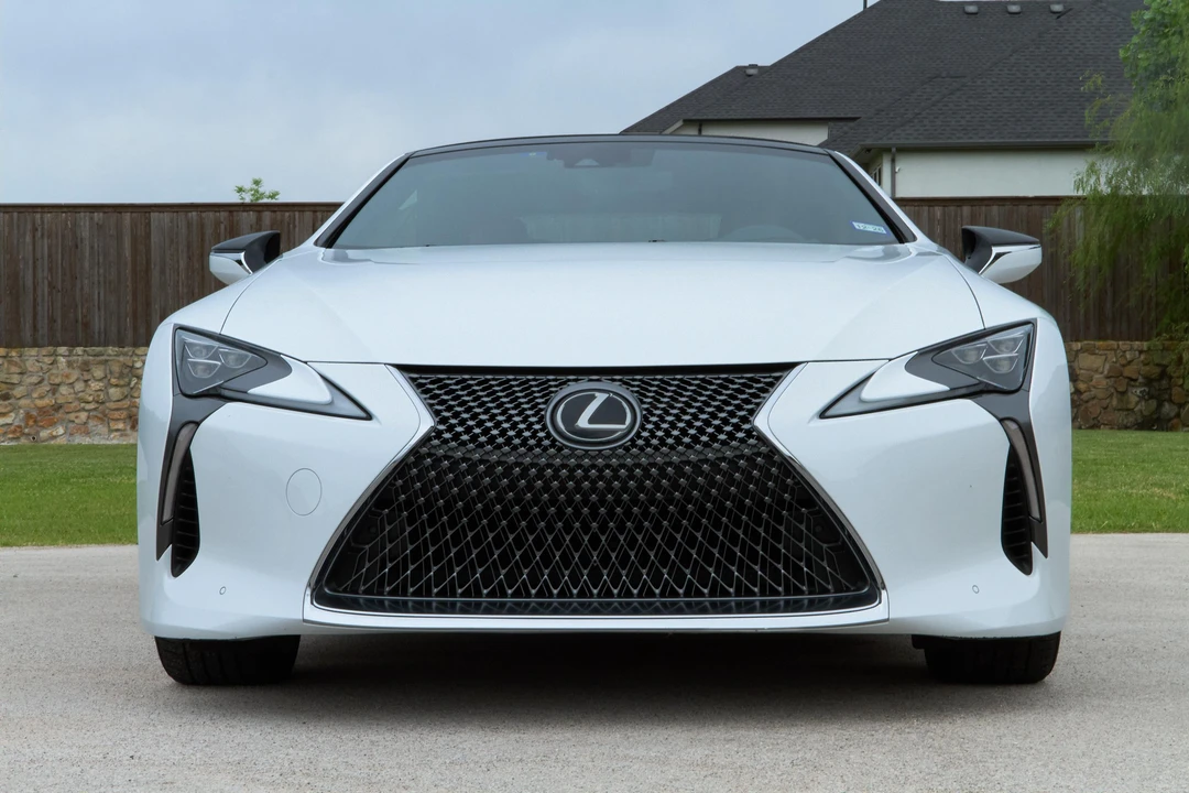 2021 Lexus LC - Image 15 of 31