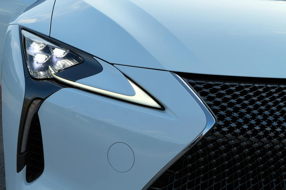 2021 Lexus LC - Image 30 of 31