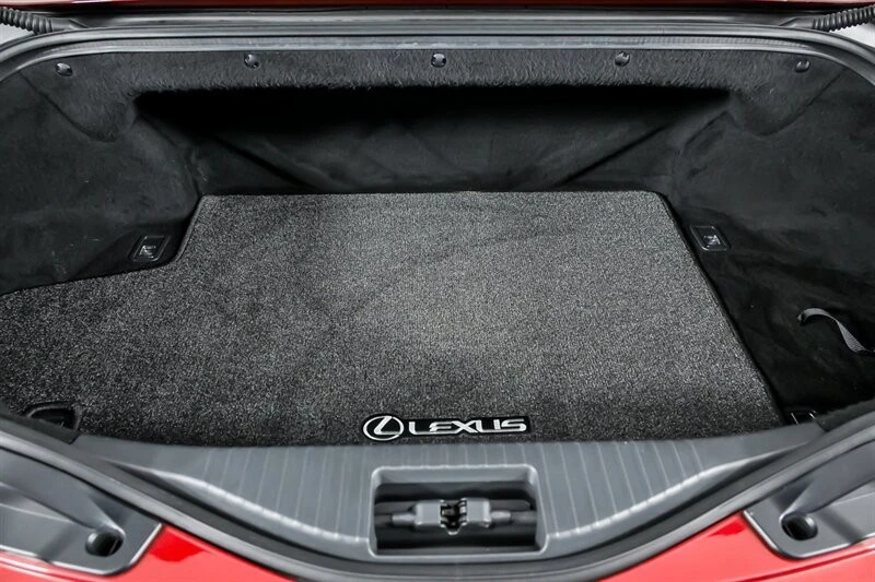 2021 Lexus LC - Image 16 of 21