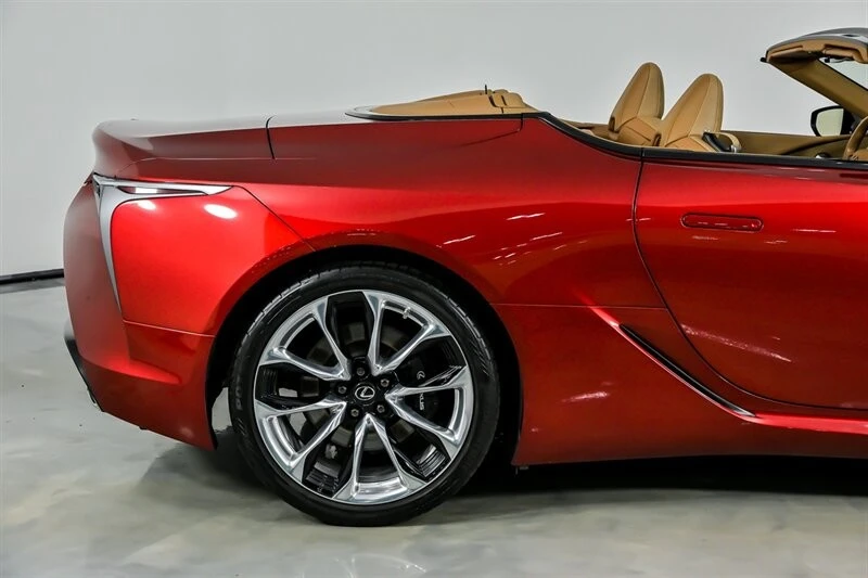 2021 Lexus LC - Image 13 of 21