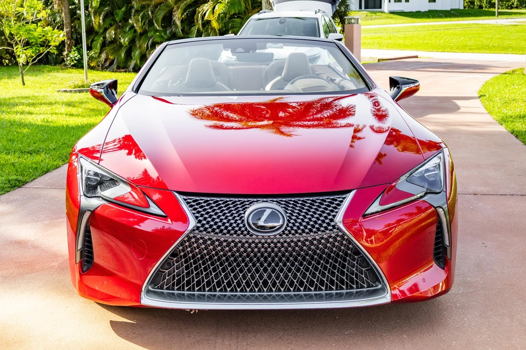 2021 Lexus LC - Image 2 of 31
