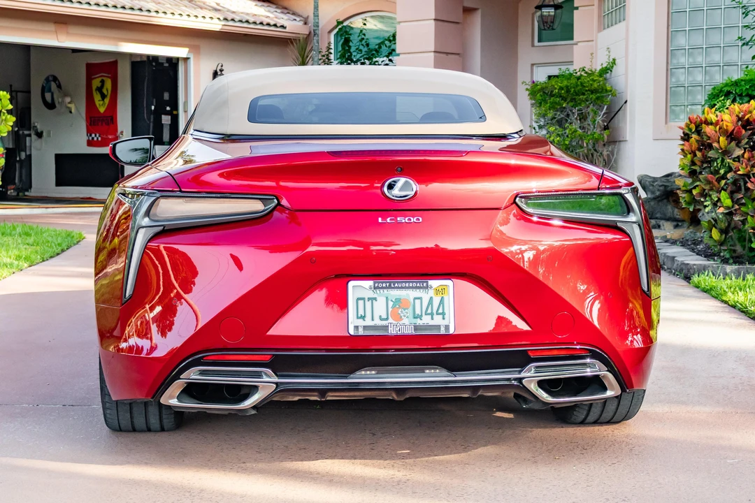2021 Lexus LC - Image 5 of 31