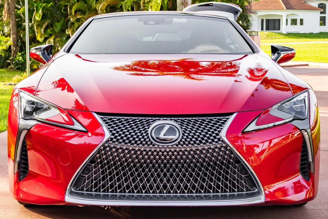 2021 Lexus LC - Image 7 of 31