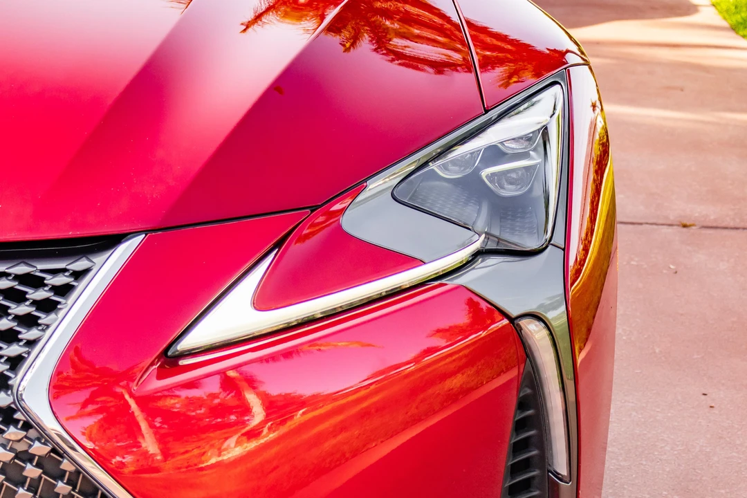 2021 Lexus LC - Image 30 of 31