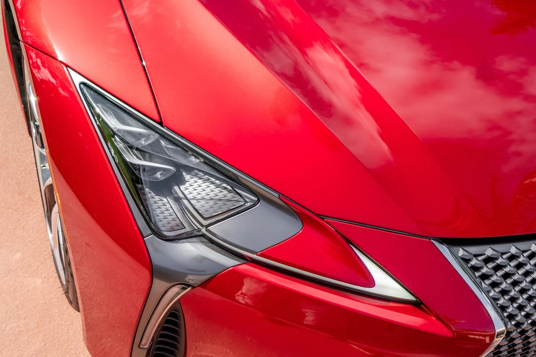 2021 Lexus LC - Image 21 of 31