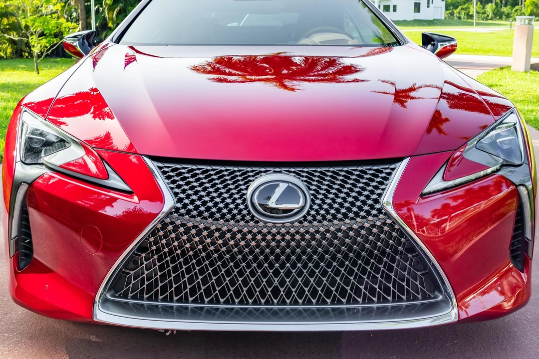 2021 Lexus LC - Image 25 of 31
