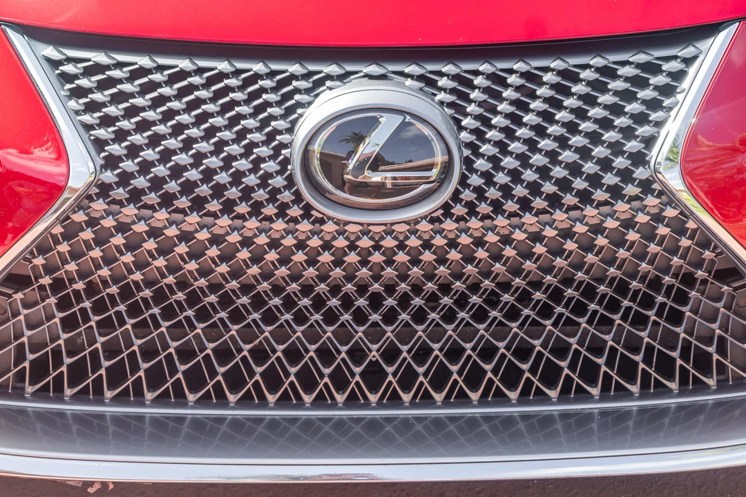 2021 Lexus LC - Image 27 of 31