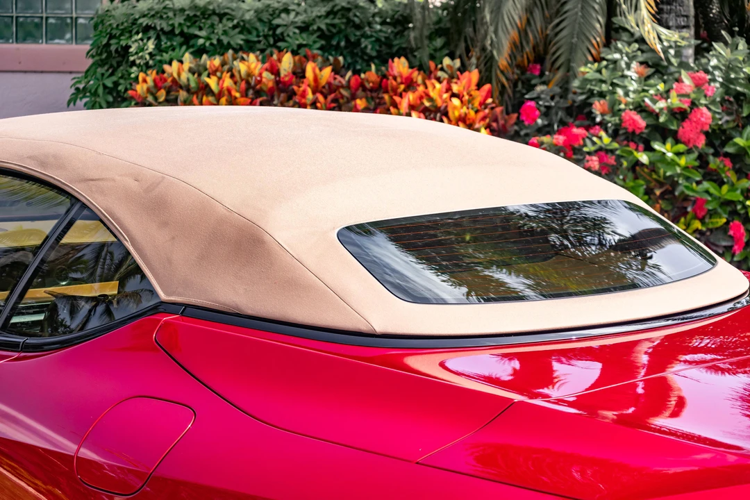2021 Lexus LC - Image 18 of 31