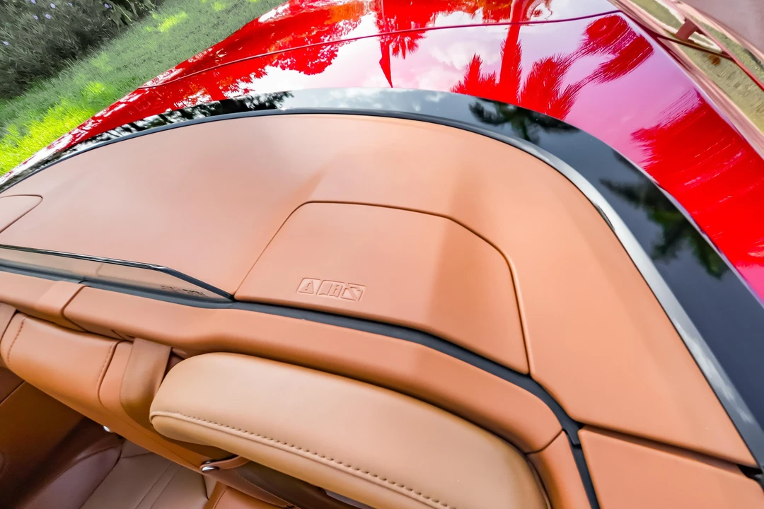 2021 Lexus LC - Image 19 of 31