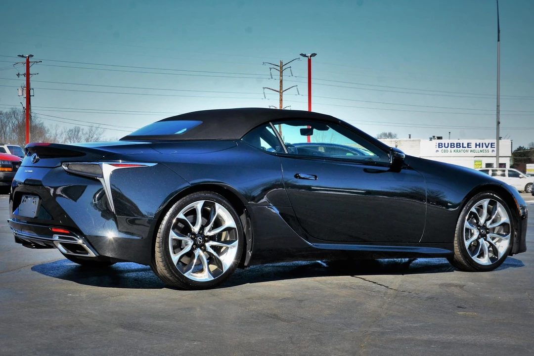 2021 Lexus LC - Image 4 of 6