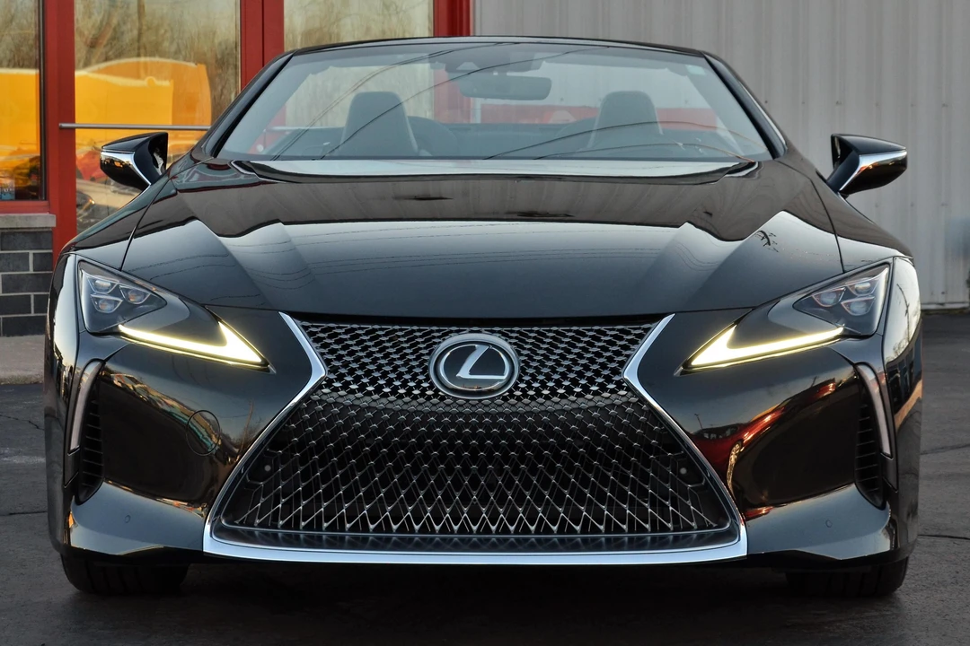 2021 Lexus LC - Image 2 of 6