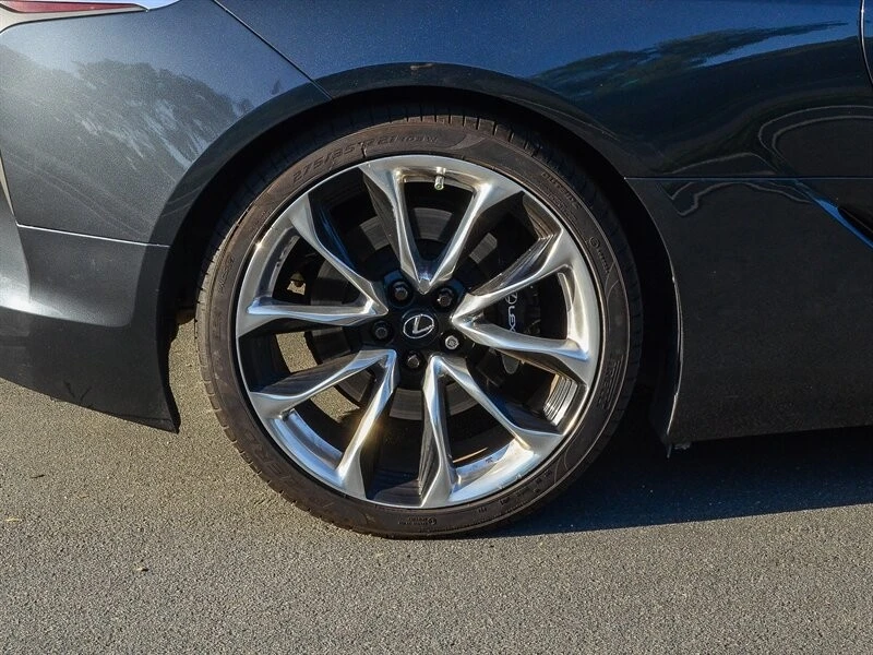 2021 Lexus LC - Image 12 of 21
