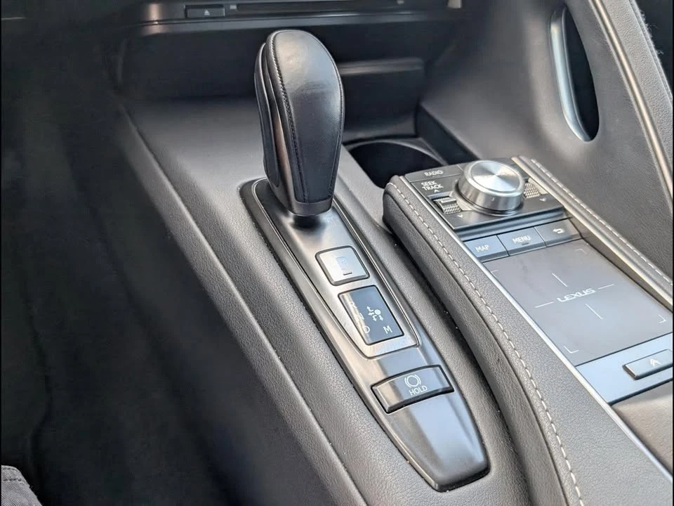 2021 Lexus LC - Image 14 of 20