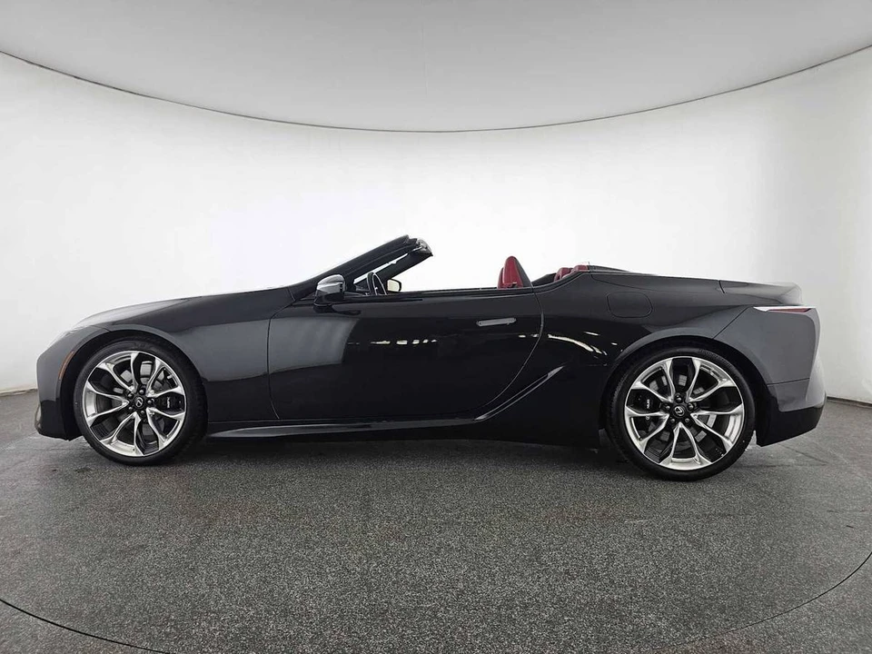 2021 Lexus LC - Image 2 of 11